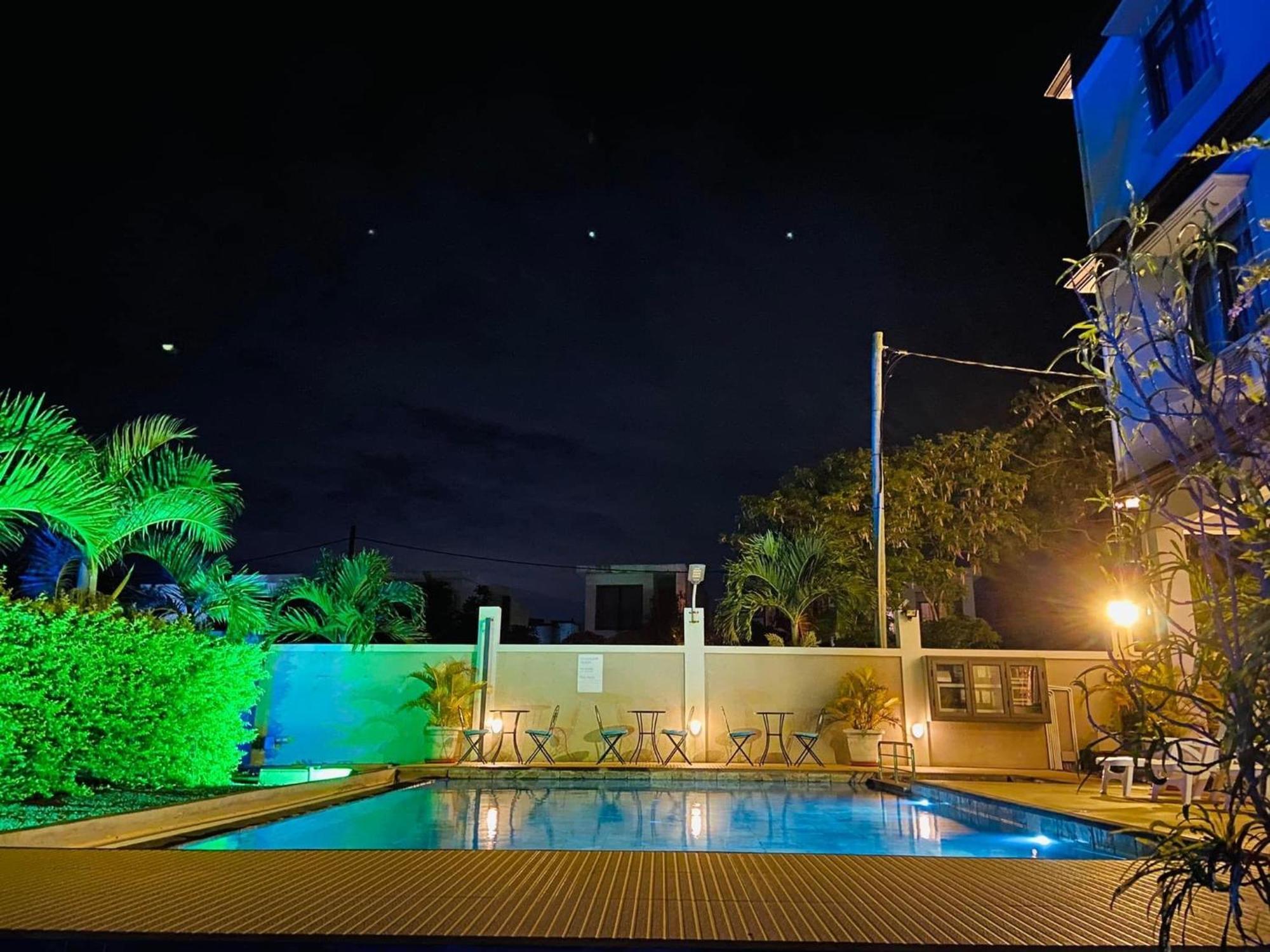 Morison Bay Hotel กรองด์เบย์ ภายนอก รูปภาพ