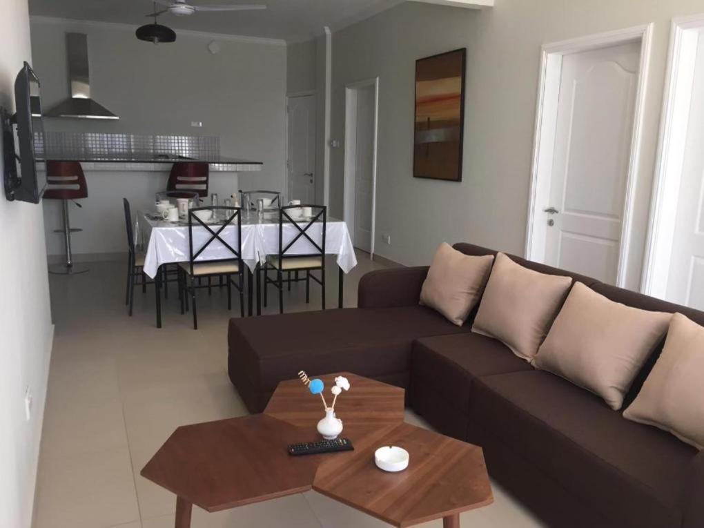 Morison Bay Hotel กรองด์เบย์ ห้อง รูปภาพ